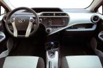 Toyota Prius C 2012 года
